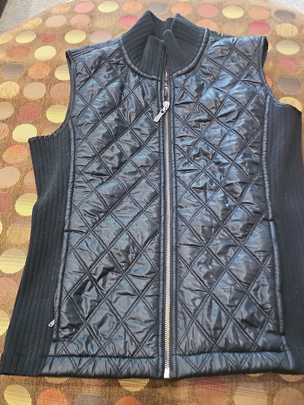 Quilted Black Sleeveless Zip Vest